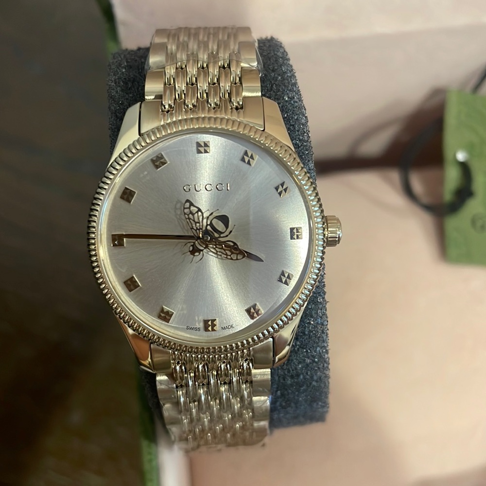 NWT womens Gucci gold watch